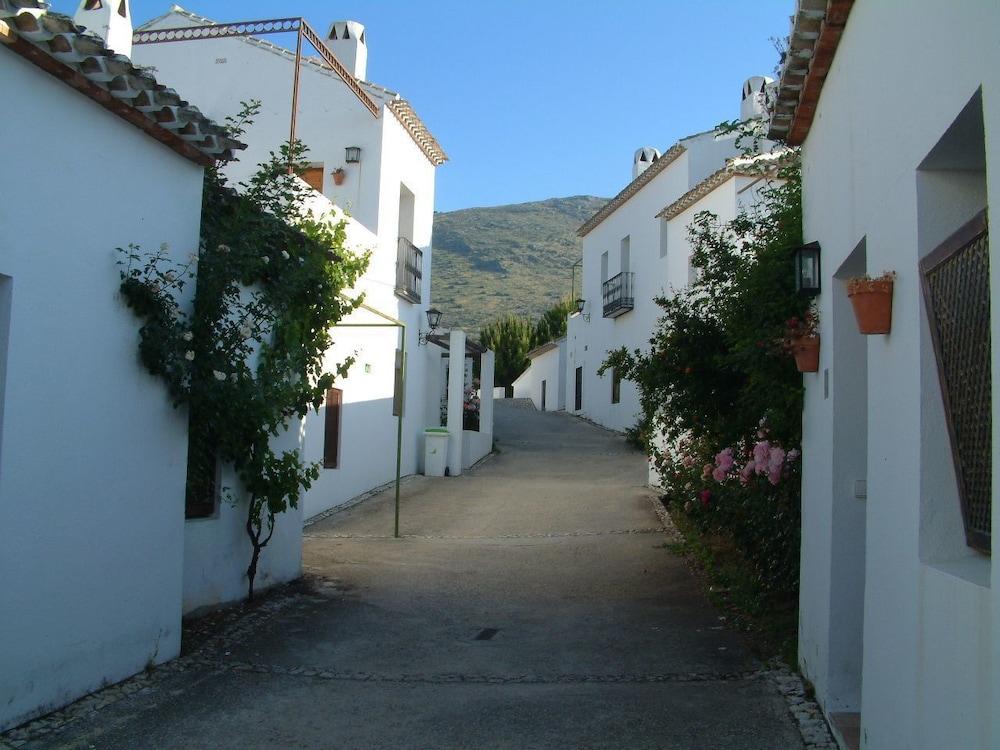Turistica De Priego Hotel 3*